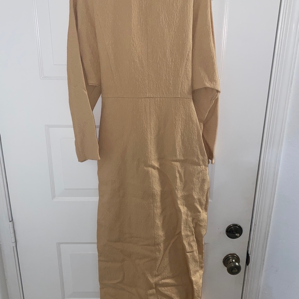 Dress - Picture 5 of 7